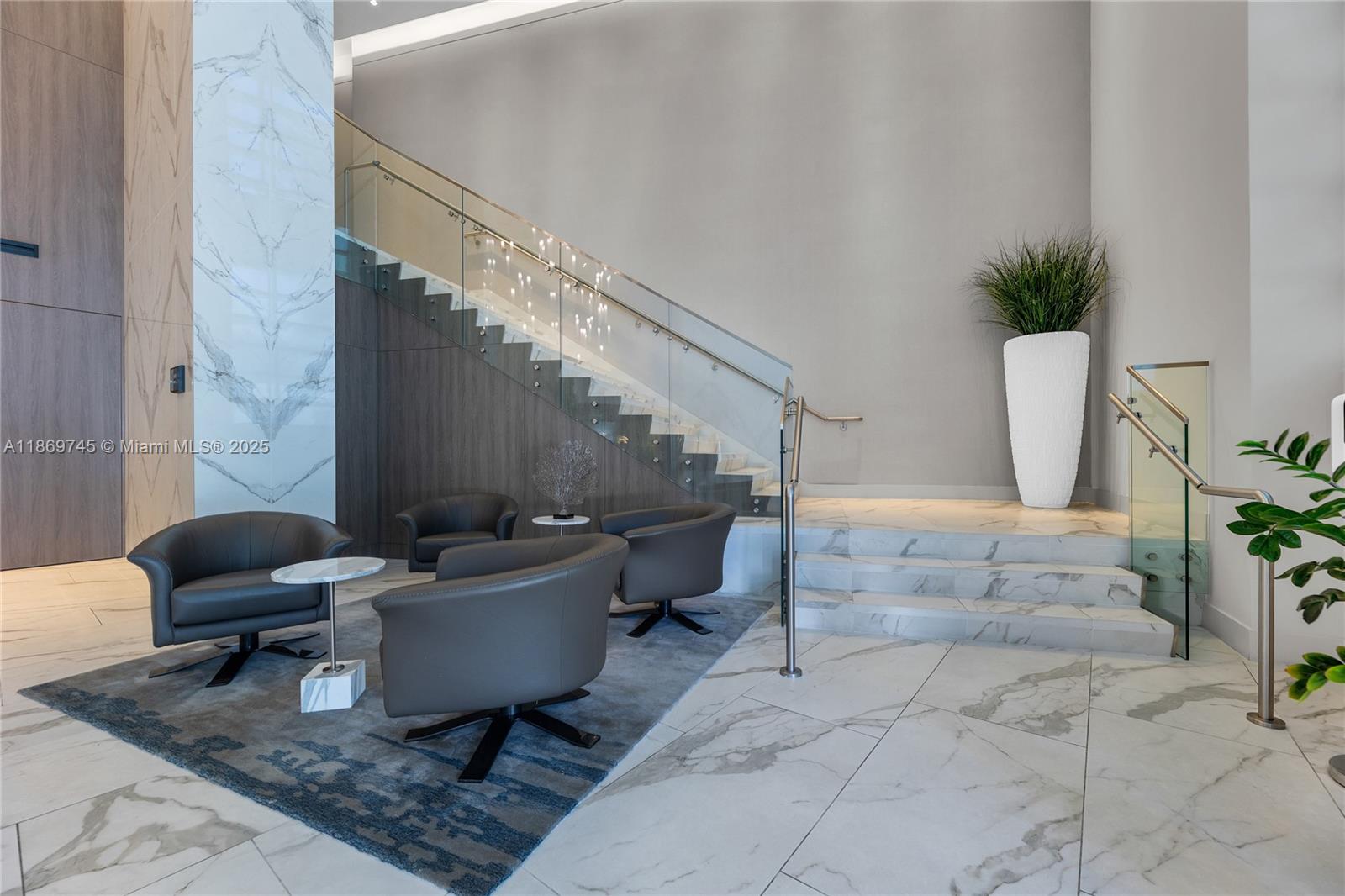 DIPLOMAT OCEANFRONT RESID - Residential