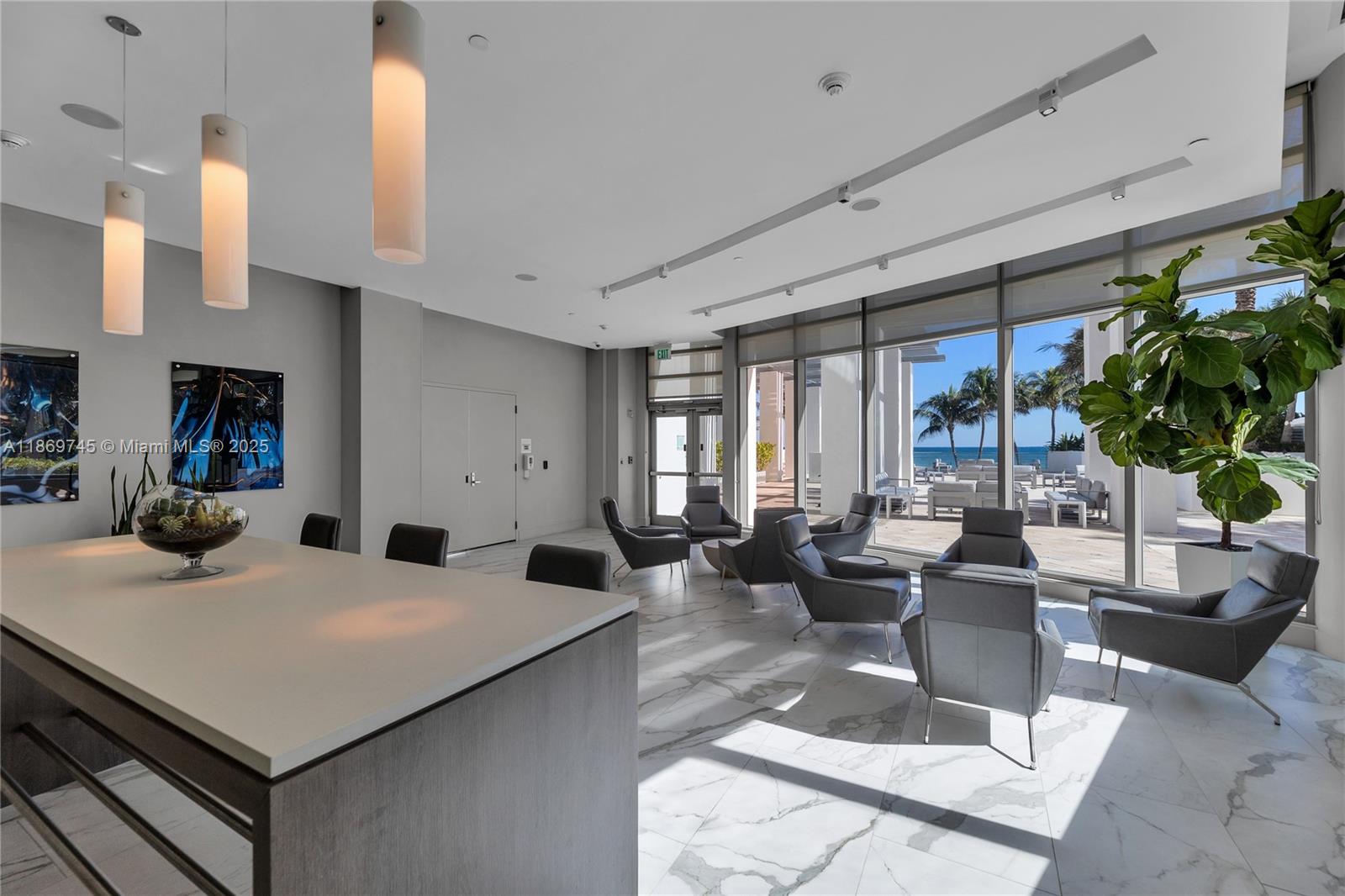 DIPLOMAT OCEANFRONT RESID - Residential