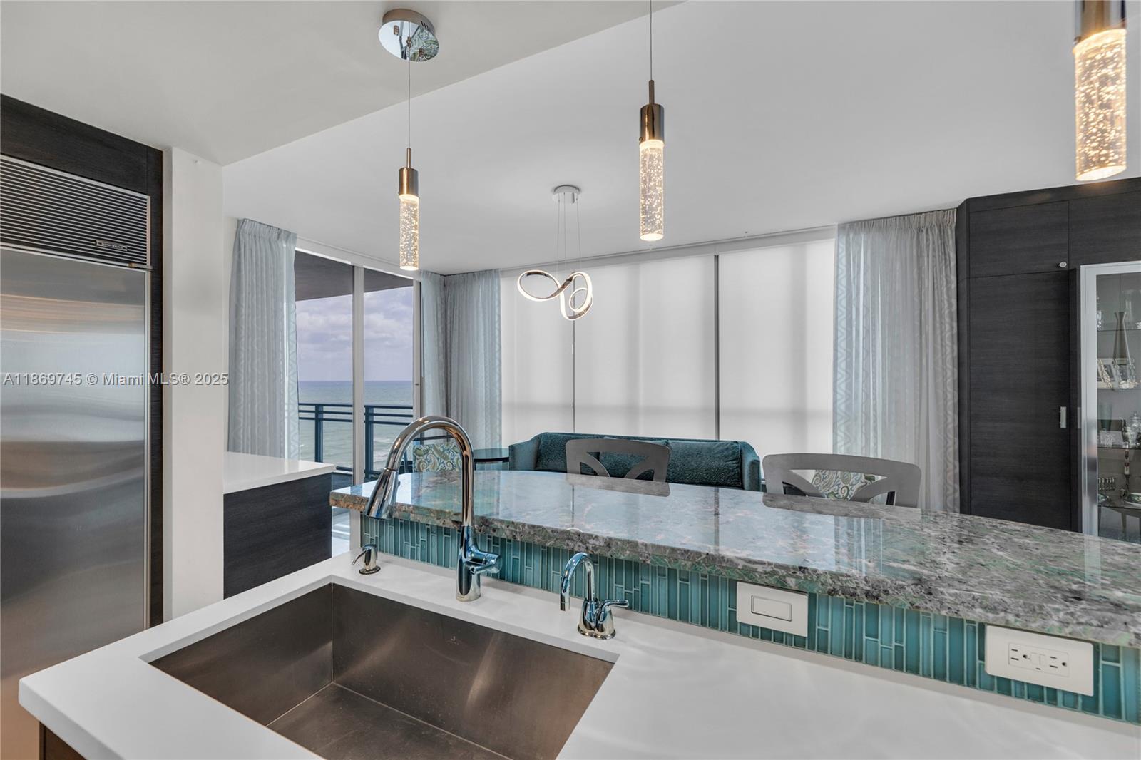 DIPLOMAT OCEANFRONT RESID - Residential