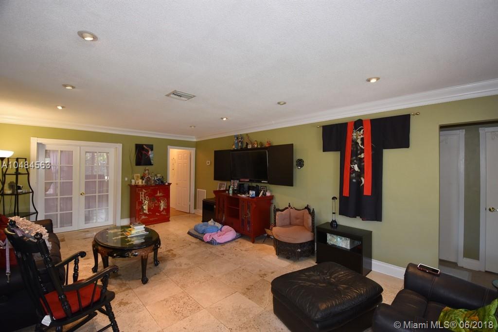 HOLLYWOOD LAKES SEC - Residential Lease