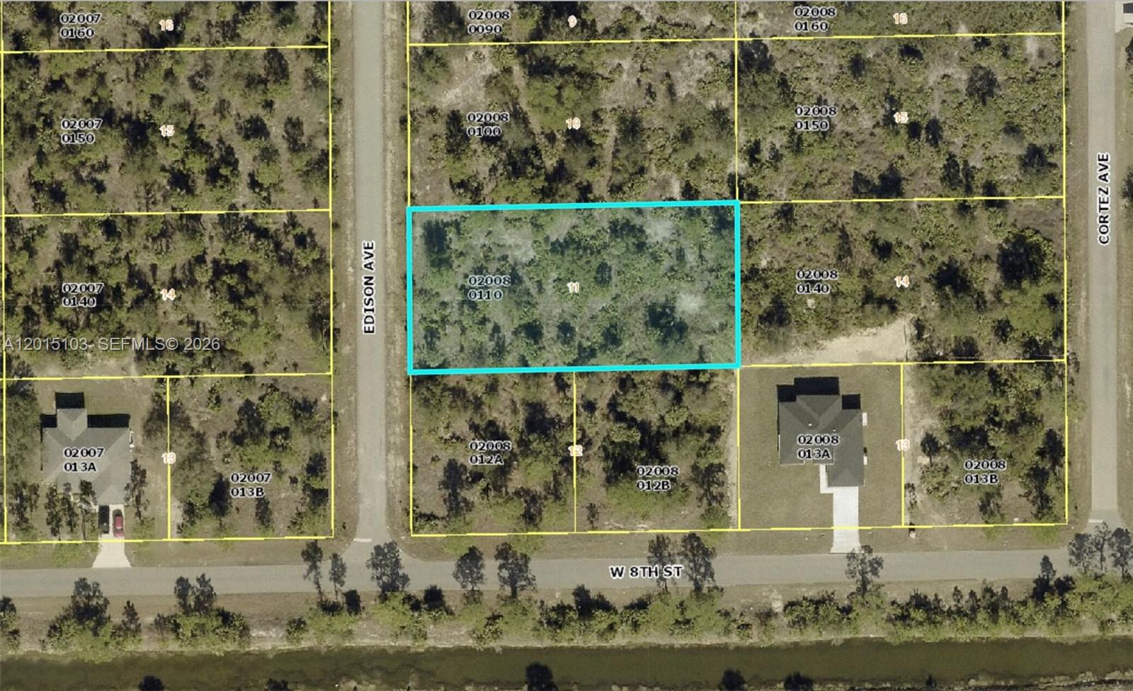 LEHIGH ACRES UNIT 2 BLK 8 - Land