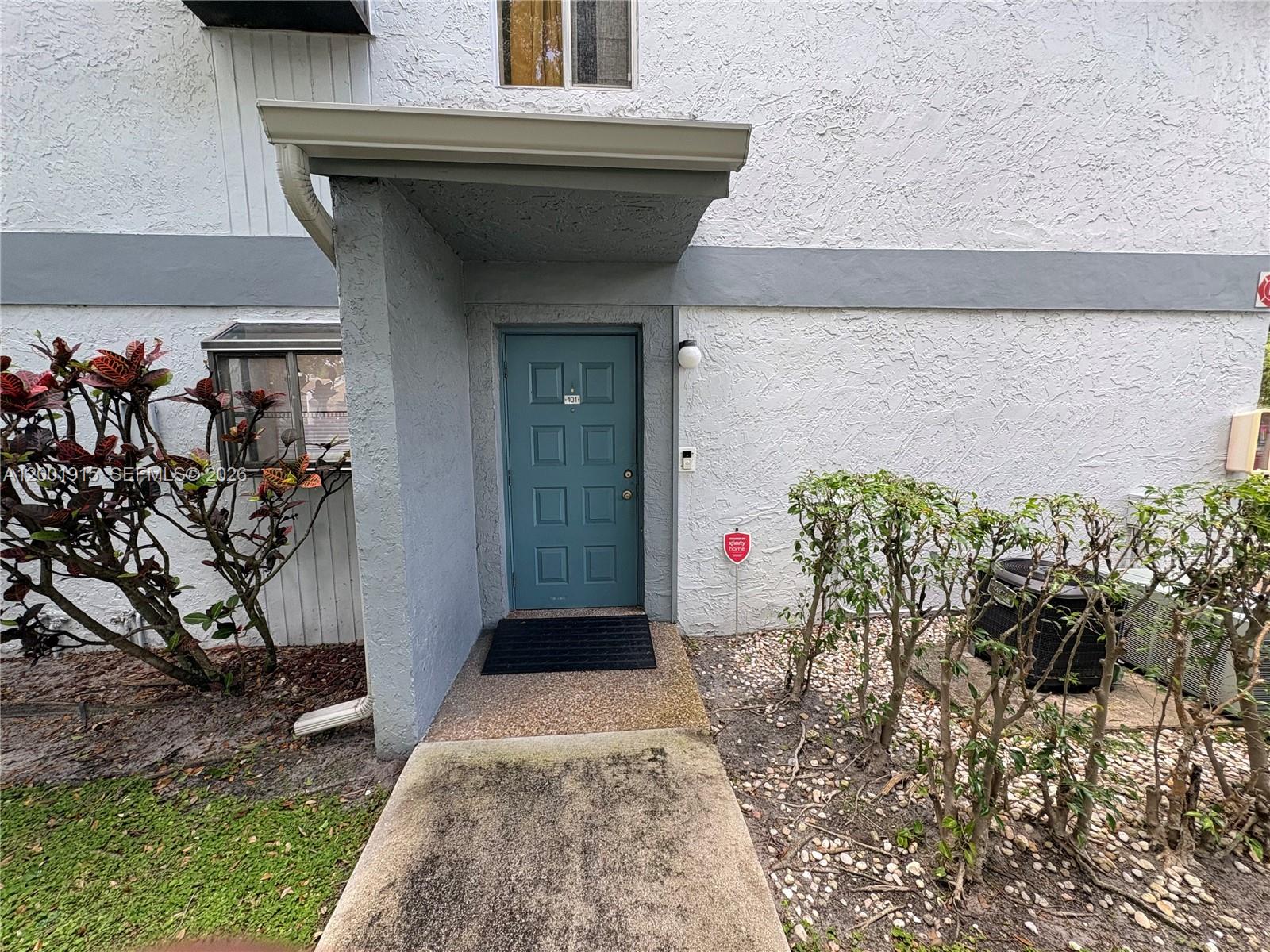 LAKES OF OAKLAND FOREST C - Residential