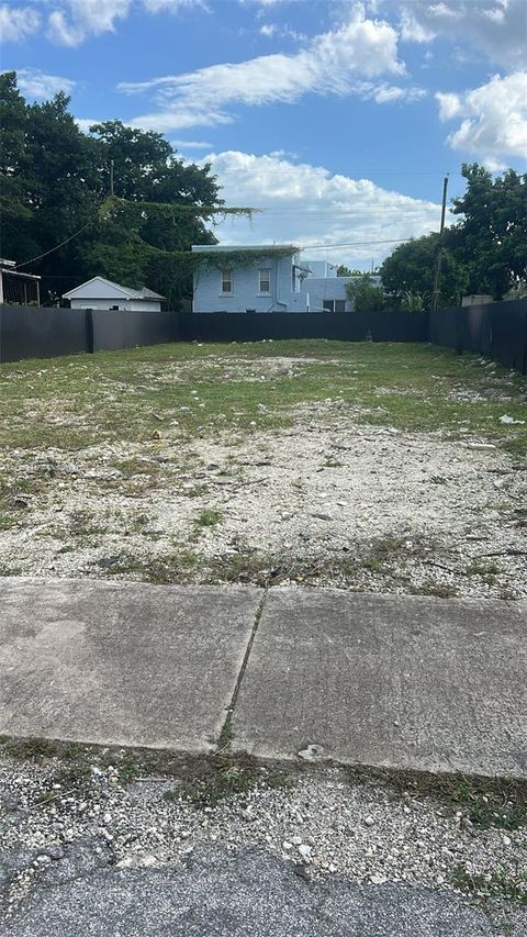3056 SW 13 Miami FL 33145