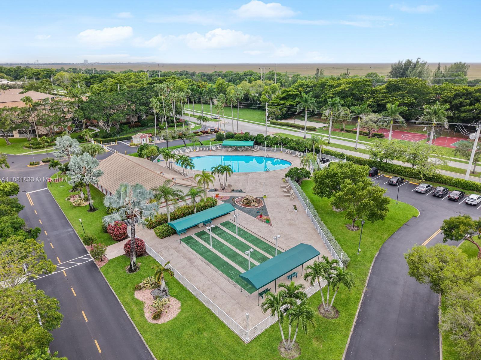 DEVON CONDOMINIUM F - Residential