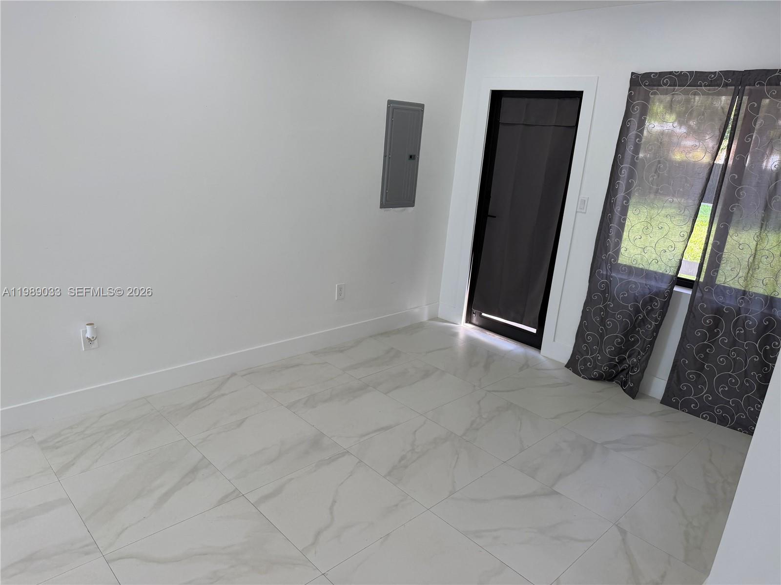 BISCAYNE GARDENS SEC E PA - Residential Lease