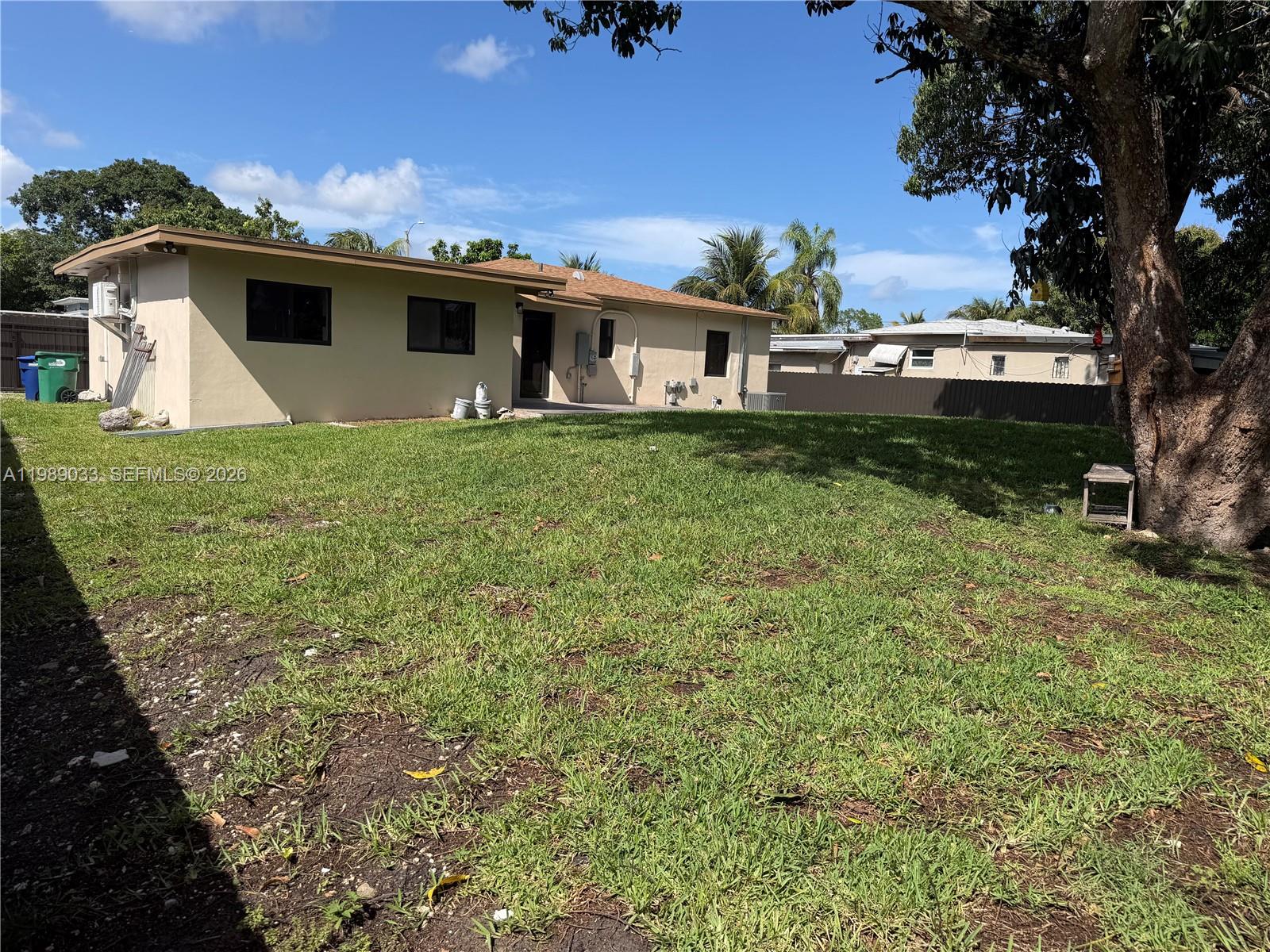 BISCAYNE GARDENS SEC E PA - Residential Lease