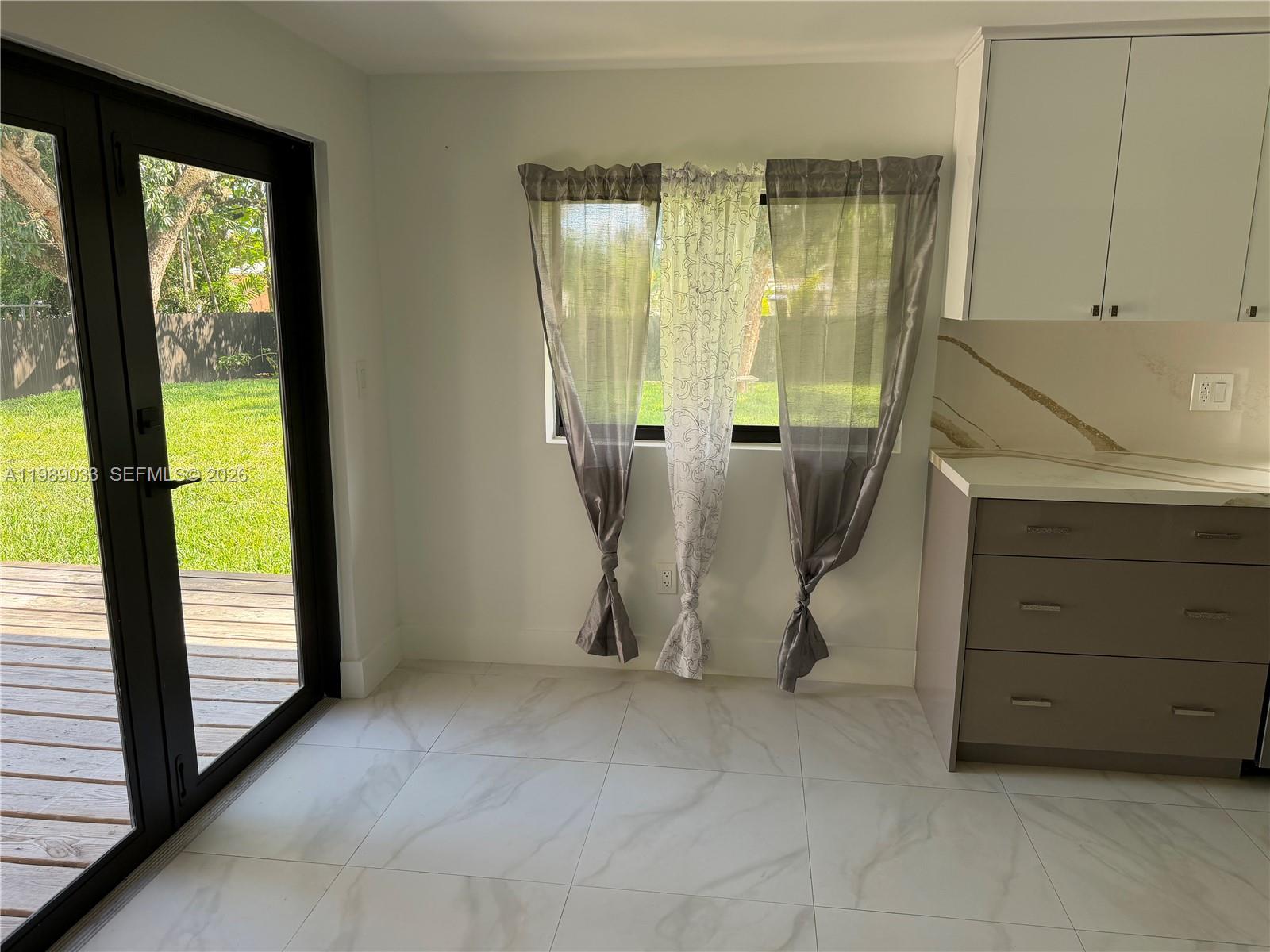 BISCAYNE GARDENS SEC E PA - Residential Lease