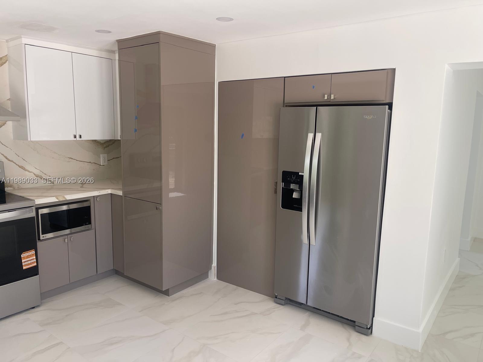 BISCAYNE GARDENS SEC E PA - Residential Lease