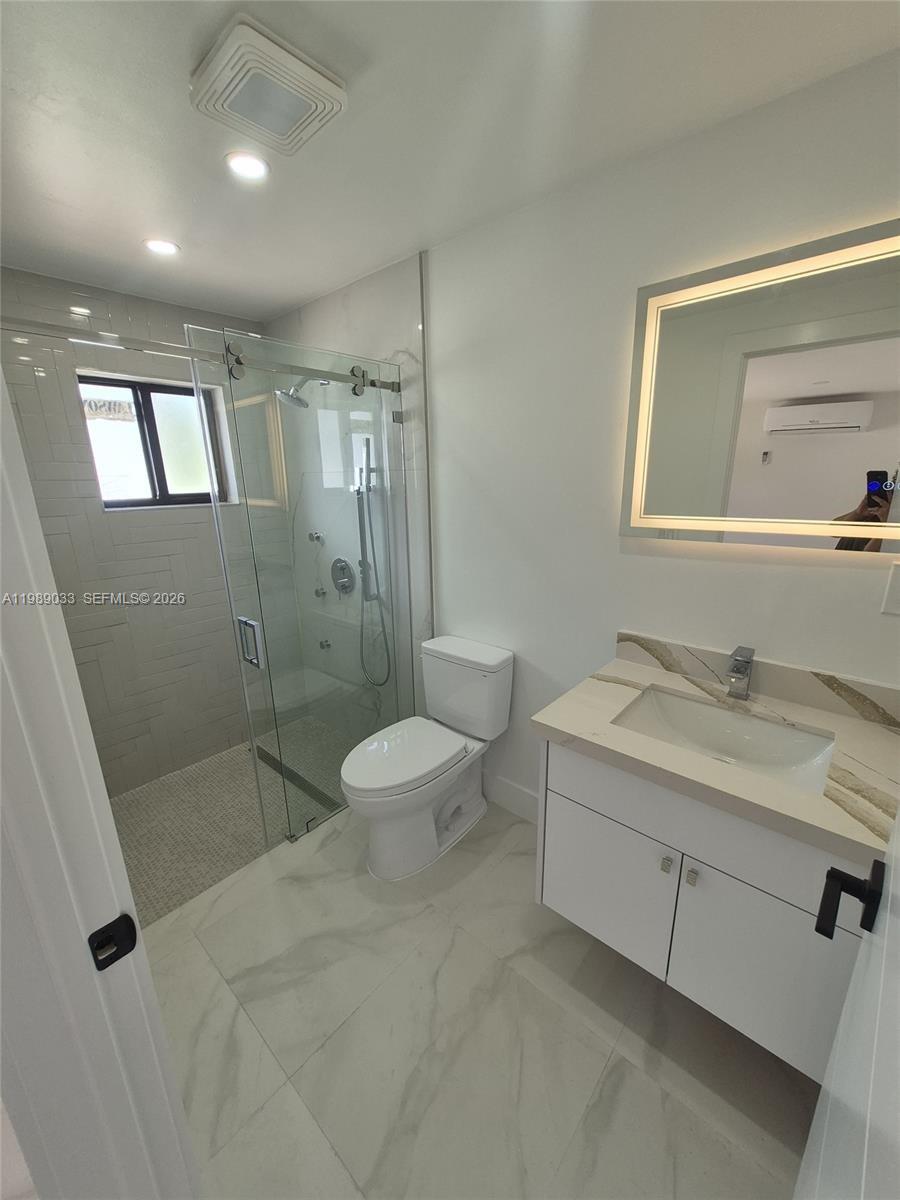 BISCAYNE GARDENS SEC E PA - Residential Lease