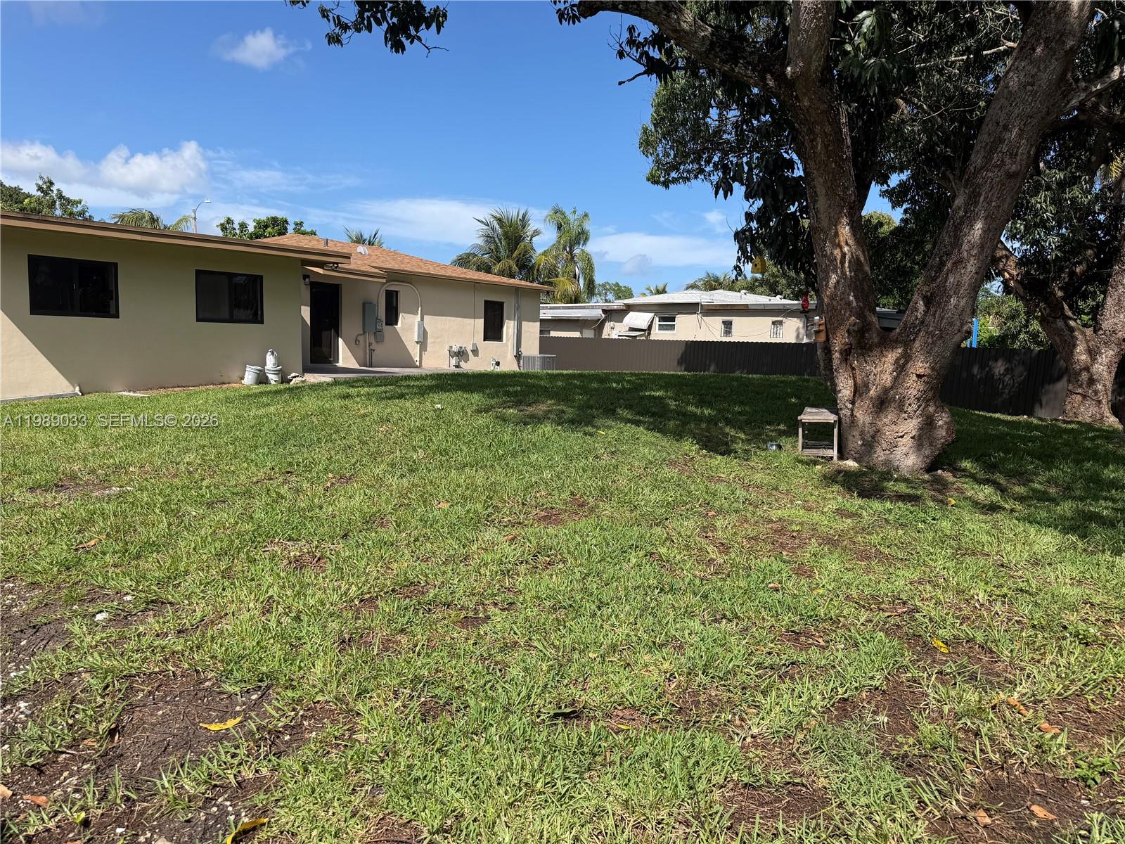 BISCAYNE GARDENS SEC E PA - Residential Lease