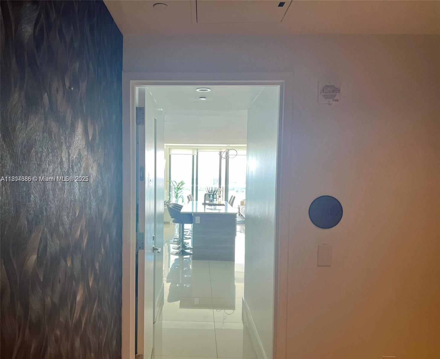PARAISO BAY CONDO - Residential