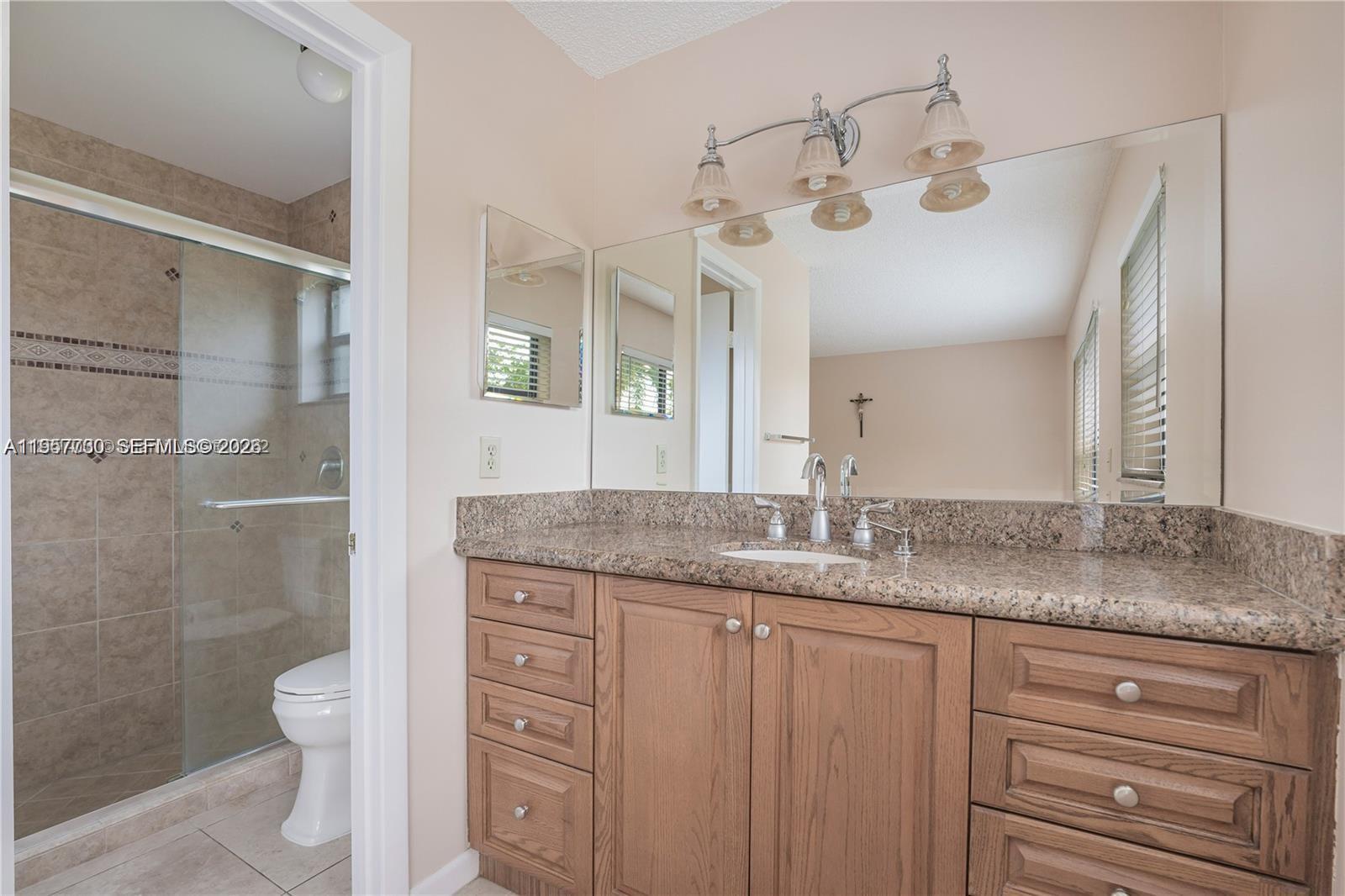 568 SW 169th Ter 568