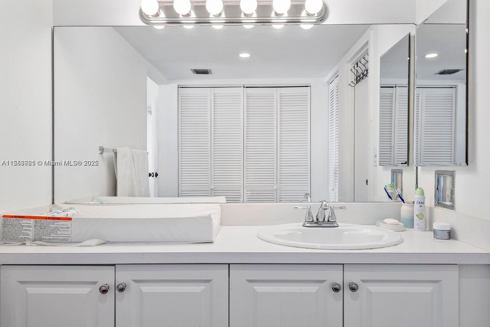 ARLEN HOUSE EAST CONDO - Residential