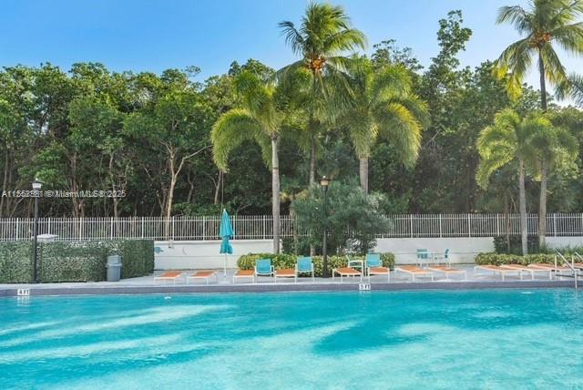 ARLEN HOUSE EAST CONDO - Residential