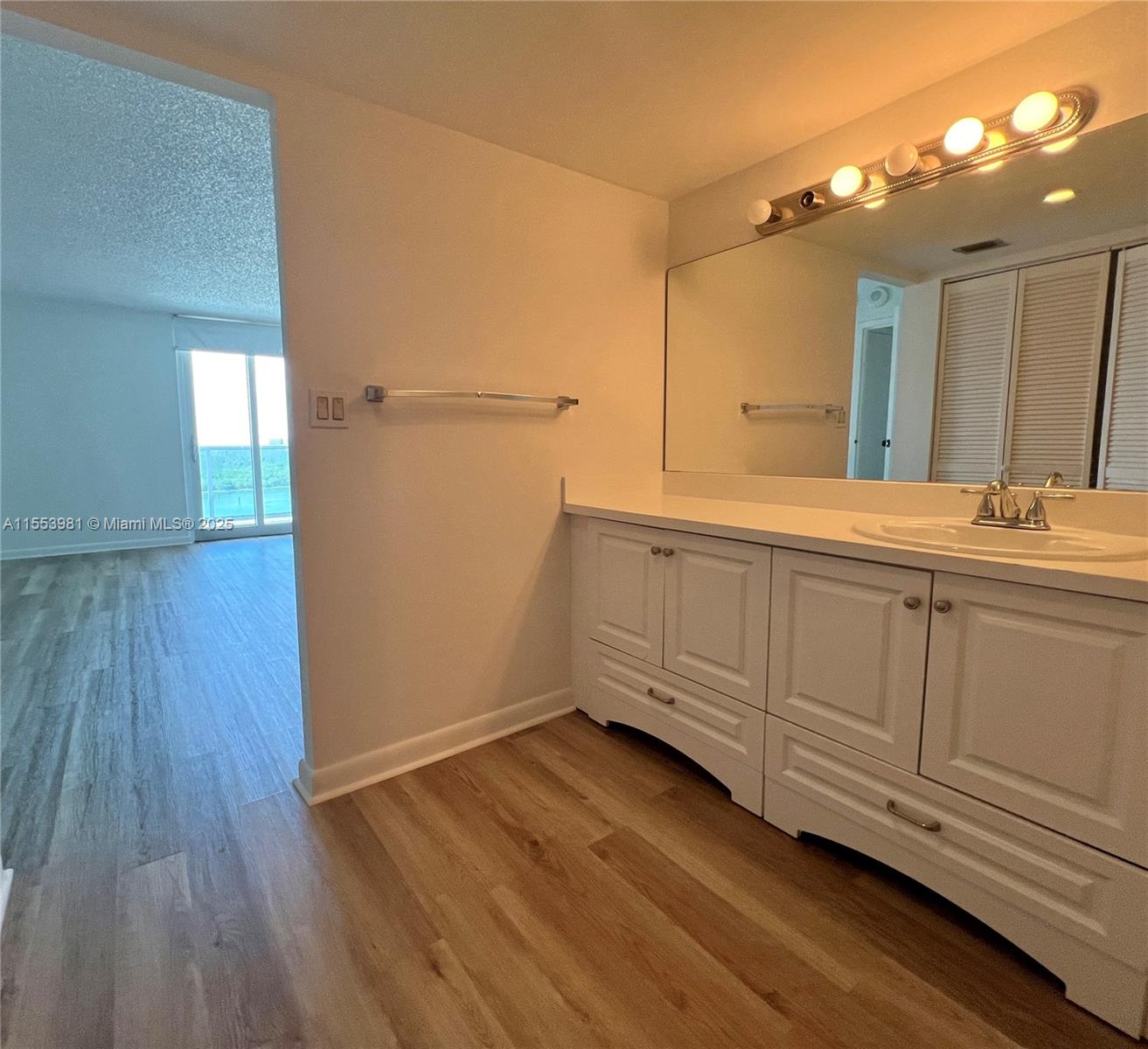 ARLEN HOUSE EAST CONDO - Residential