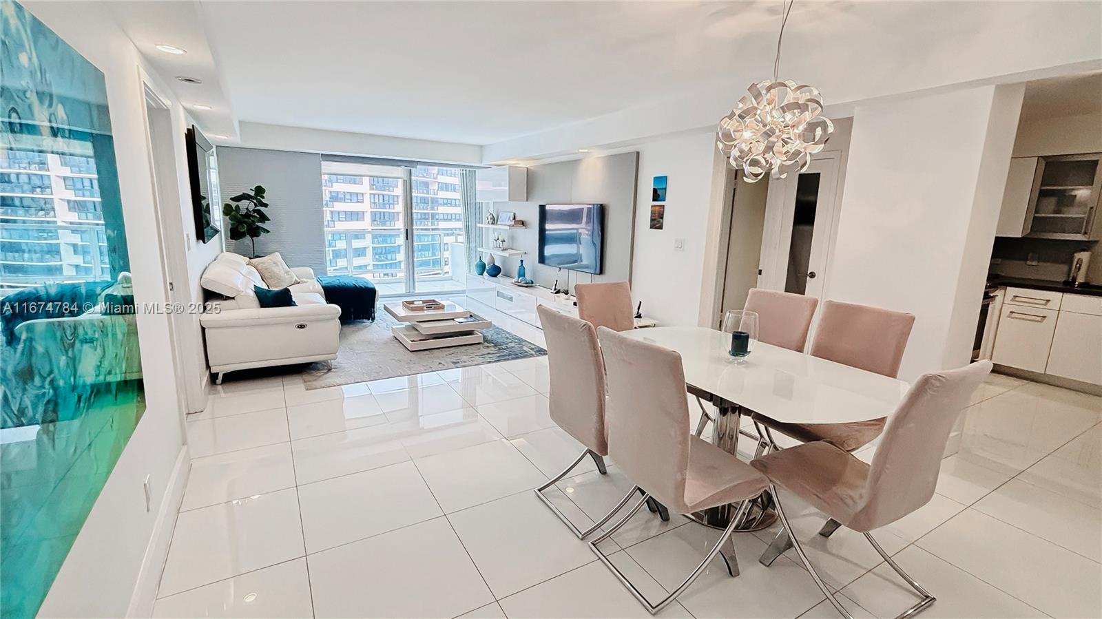 5161 Collins Ave 1003