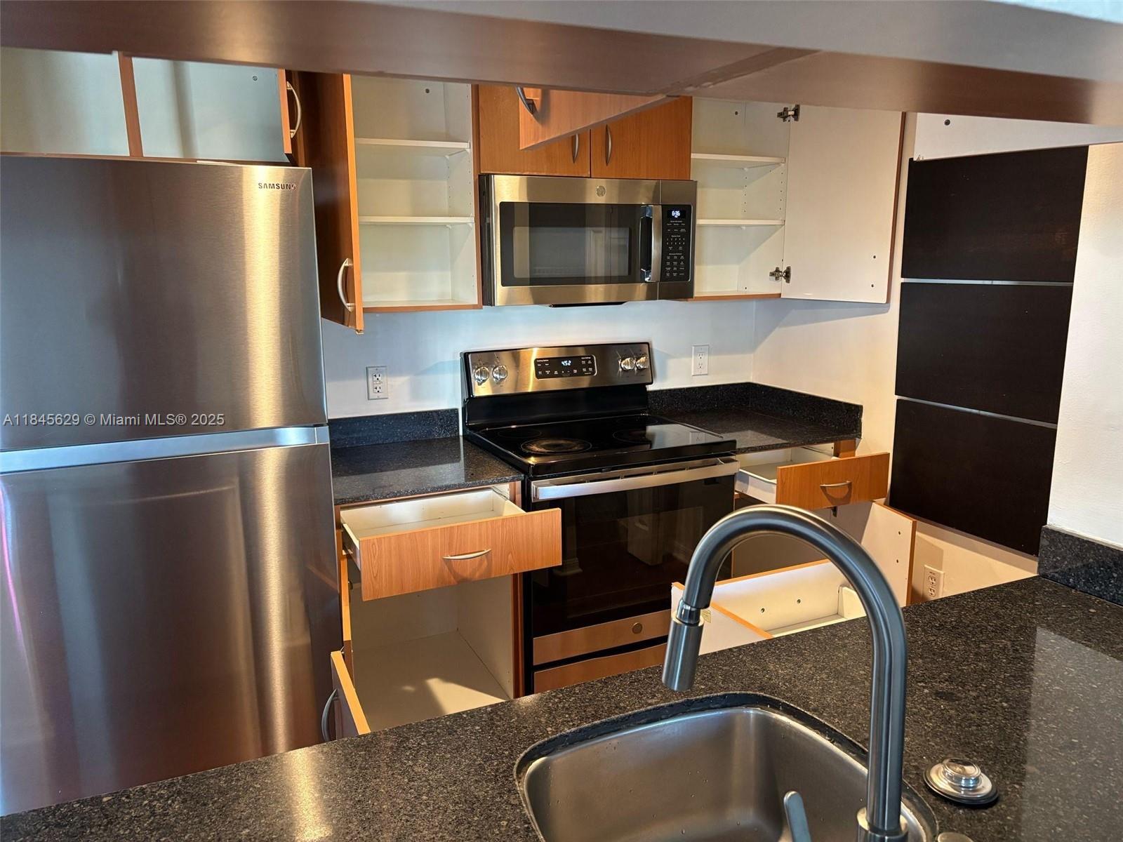 Fully remodeled 2 bed / 2 bath unit with split layout, ideally located just 5 minutes from Jackson Memorial, UM Hospital, and the entire Health District. Directly across from the Metrorail station, offering unmatched convenience for medical professionals or commuters. Modern finishes, bright open space, and an efficient layout make this the perfect home or investment. Great for traveling nurses, residents, or anyone seeking proximity to Miami’s major hospitals. Priced under $285,000, with strong appreciation potential and high rental demand. Move-in ready — live or invest with confidence!