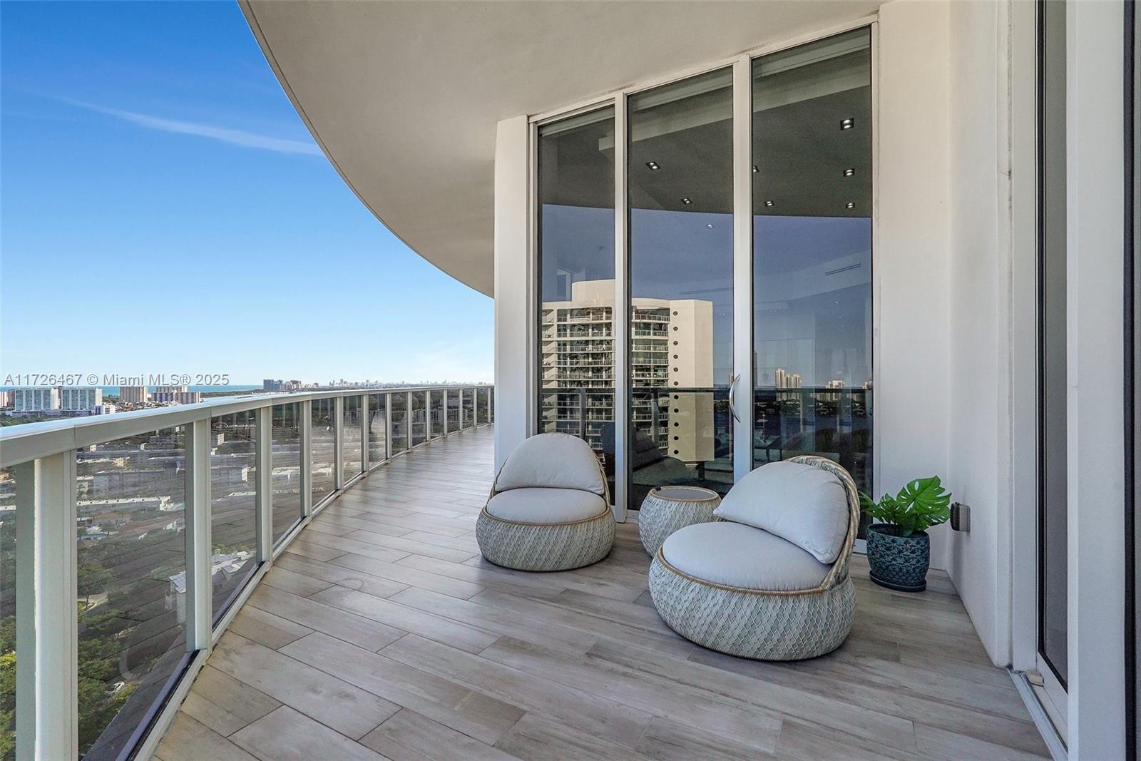 BELLINI AT WILLIAMS ISLAN - Residential