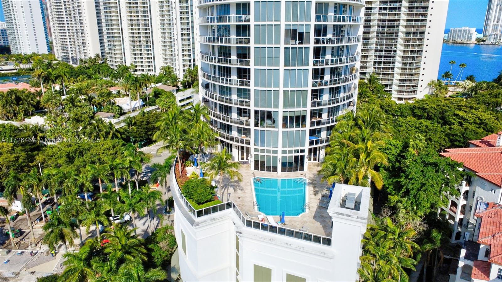 BELLINI AT WILLIAMS ISLAN - Residential