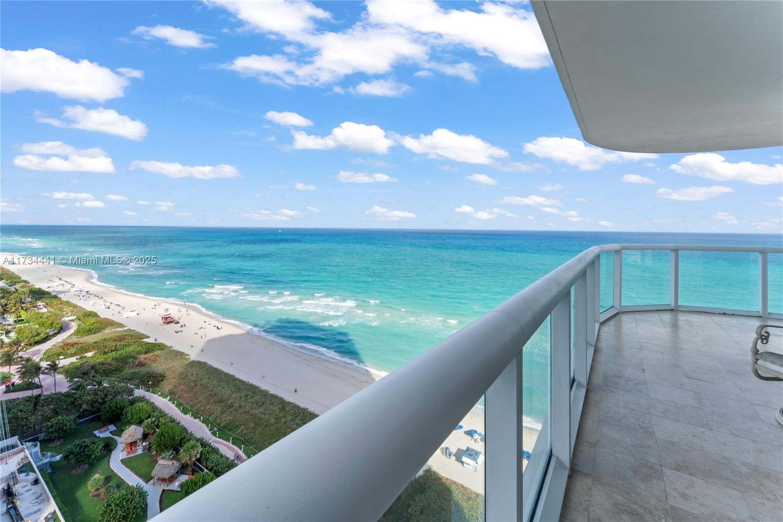 AKOYA CONDO - Residential