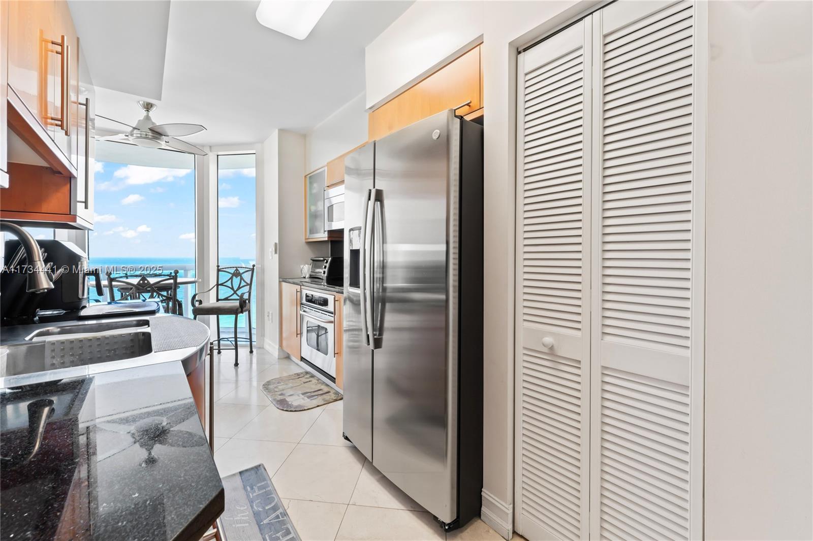 AKOYA CONDO - Residential
