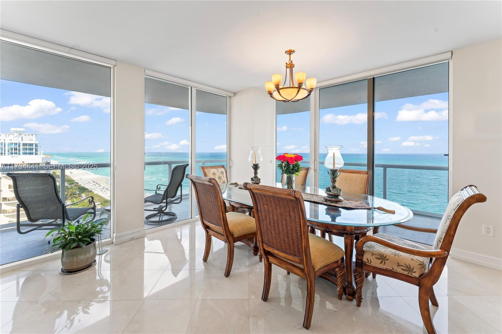 AKOYA CONDO - Residential