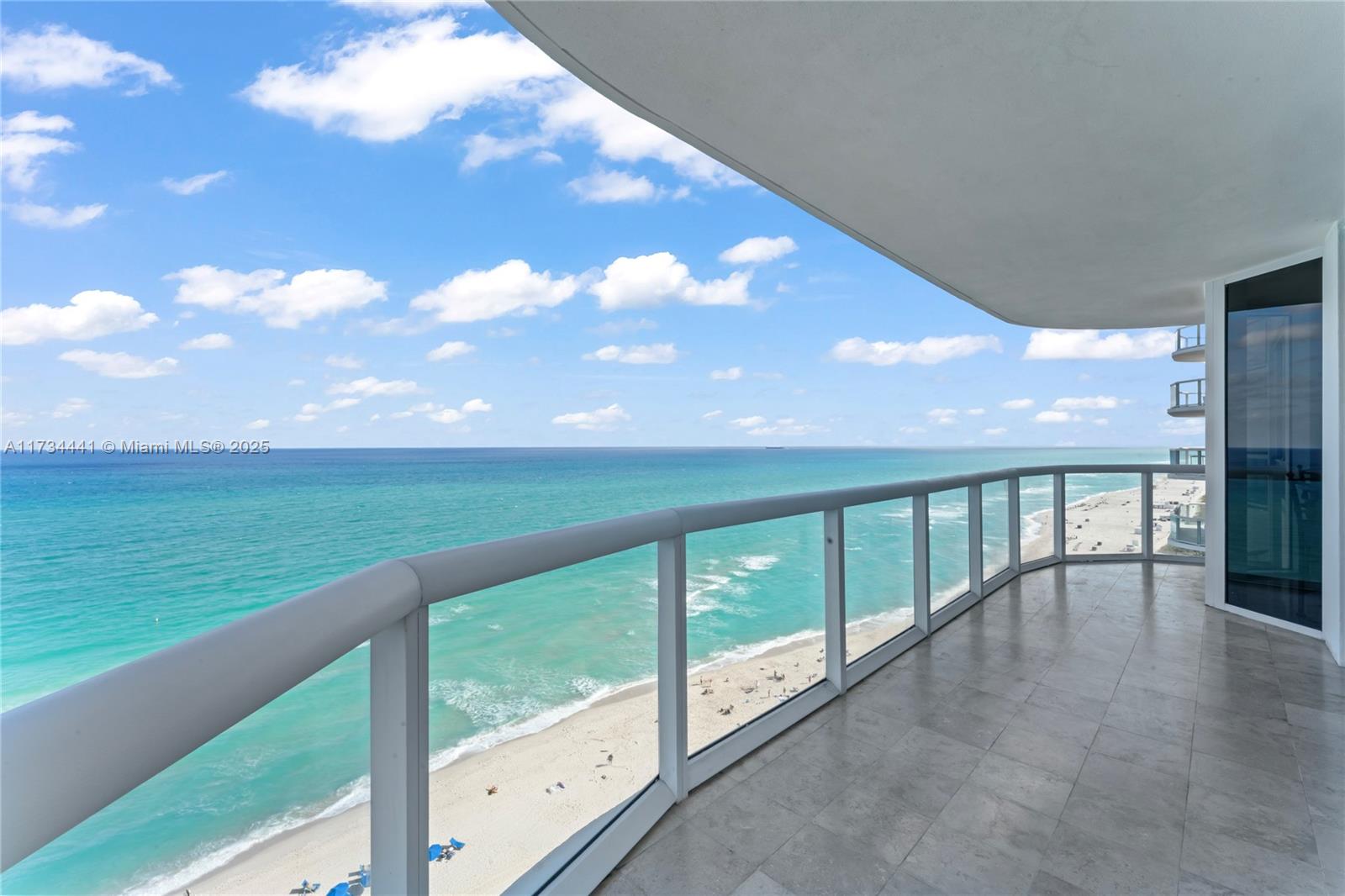 AKOYA CONDO - Residential