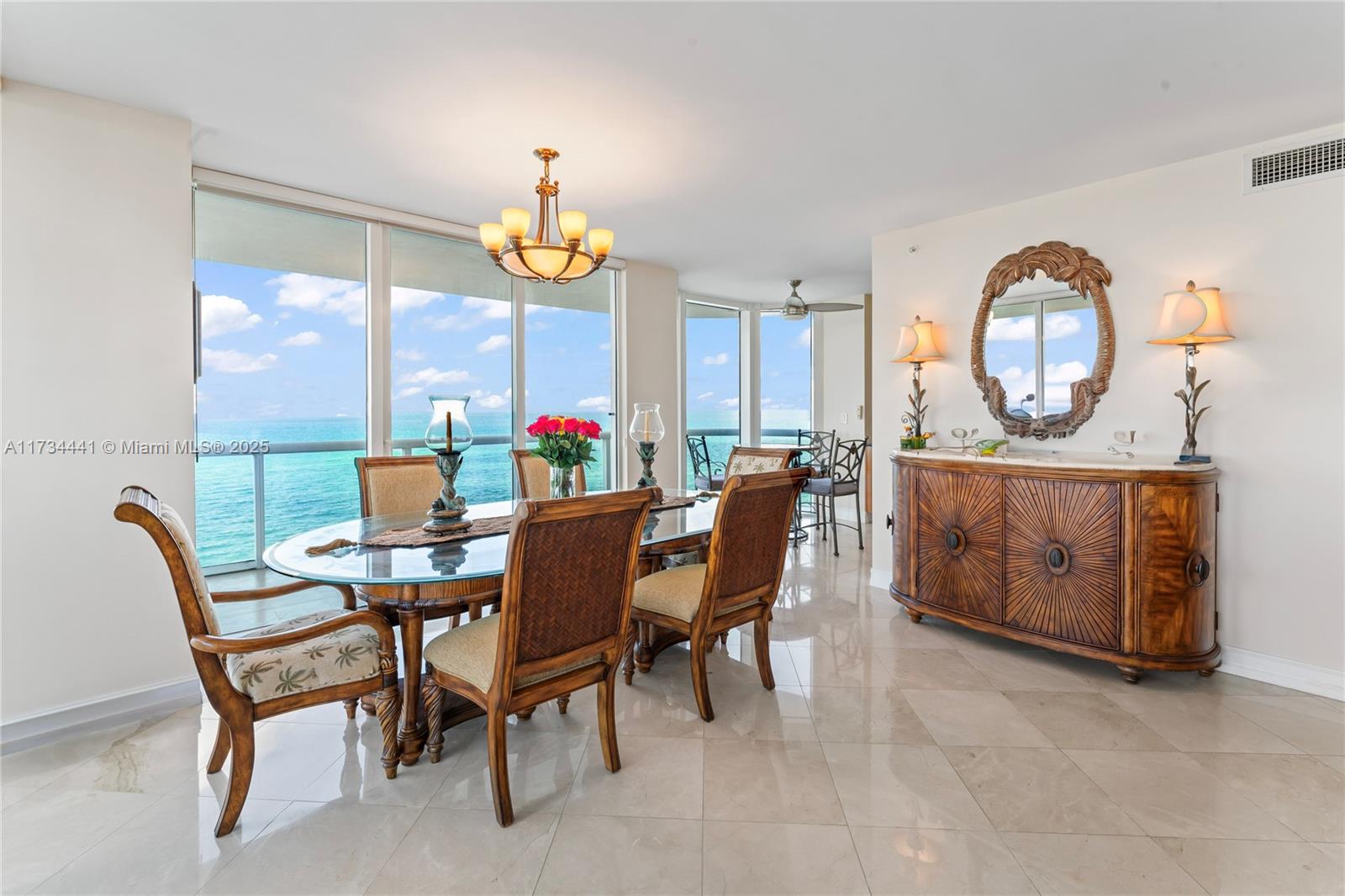 AKOYA CONDO - Residential