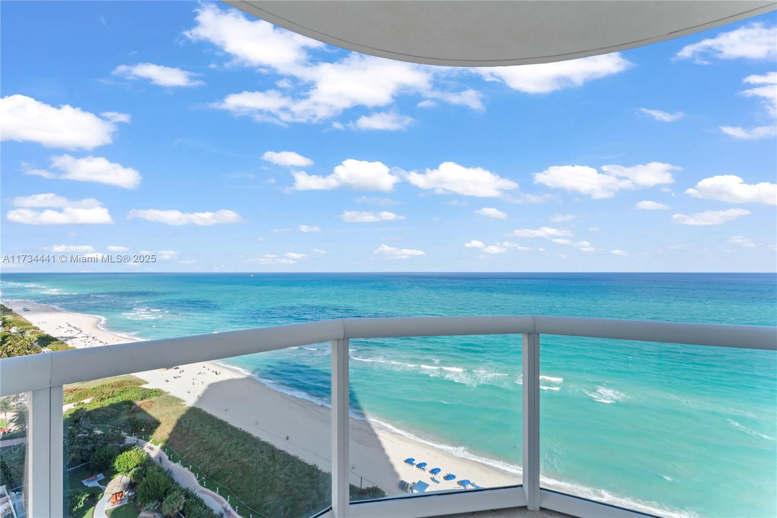 AKOYA CONDO - Residential