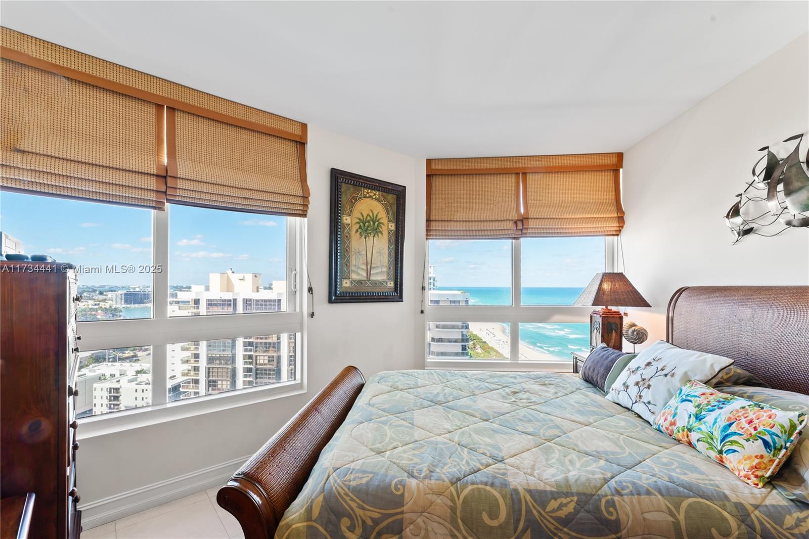 AKOYA CONDO - Residential