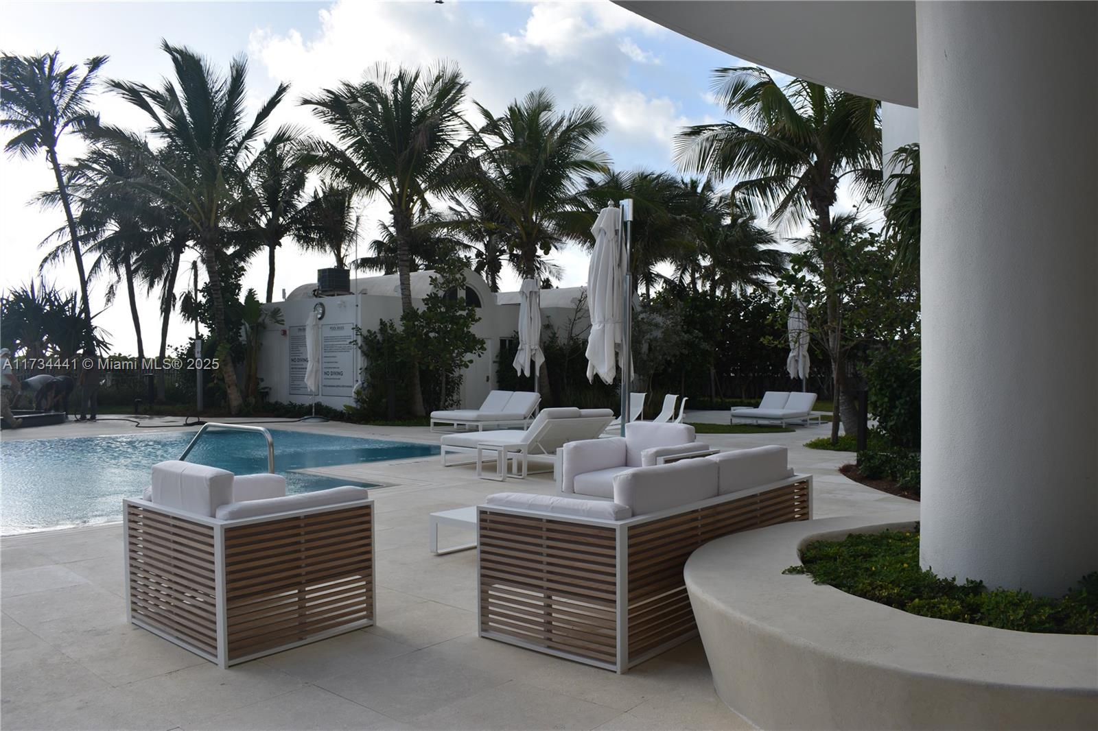 AKOYA CONDO - Residential