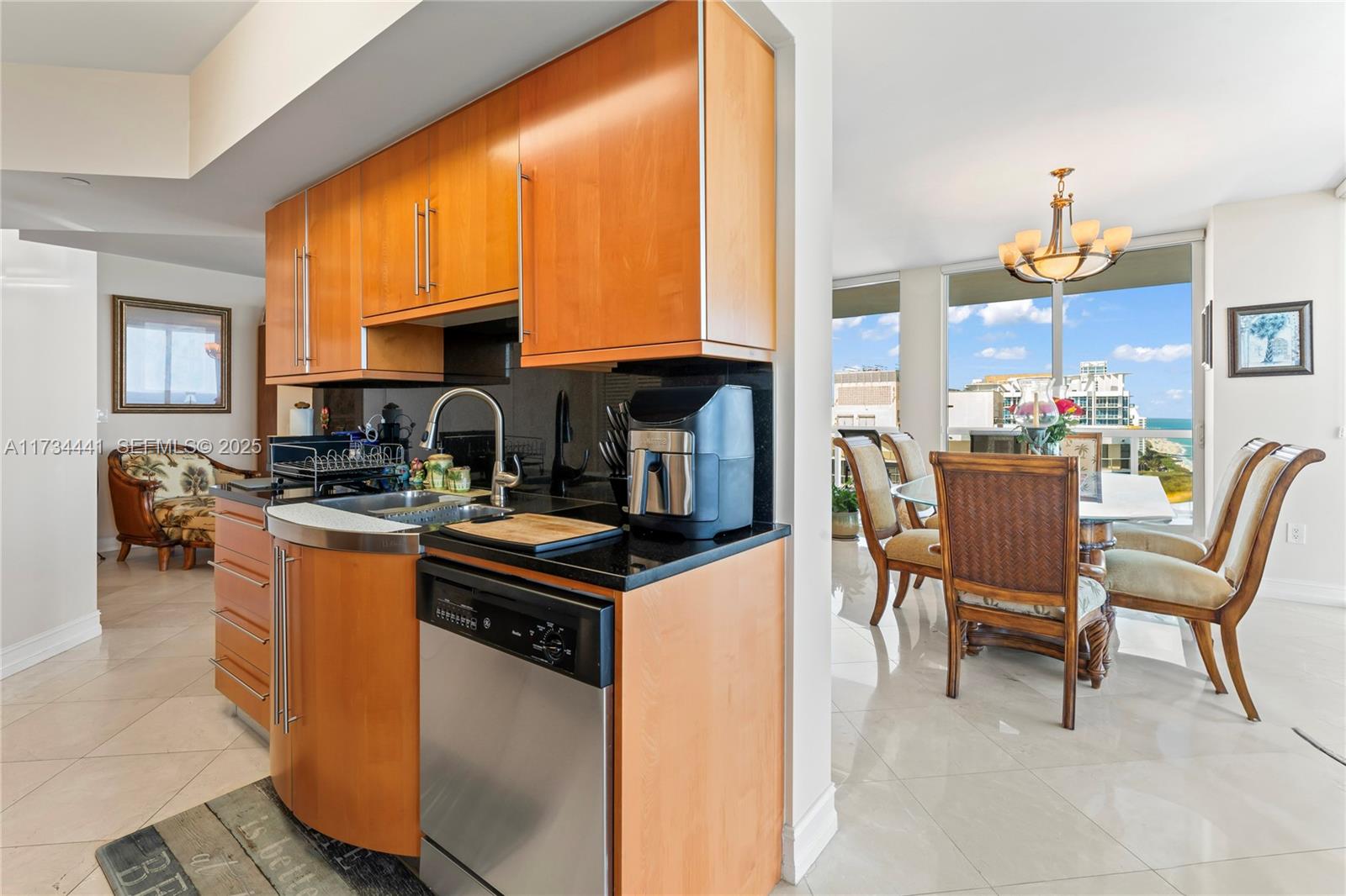 AKOYA CONDO - Residential