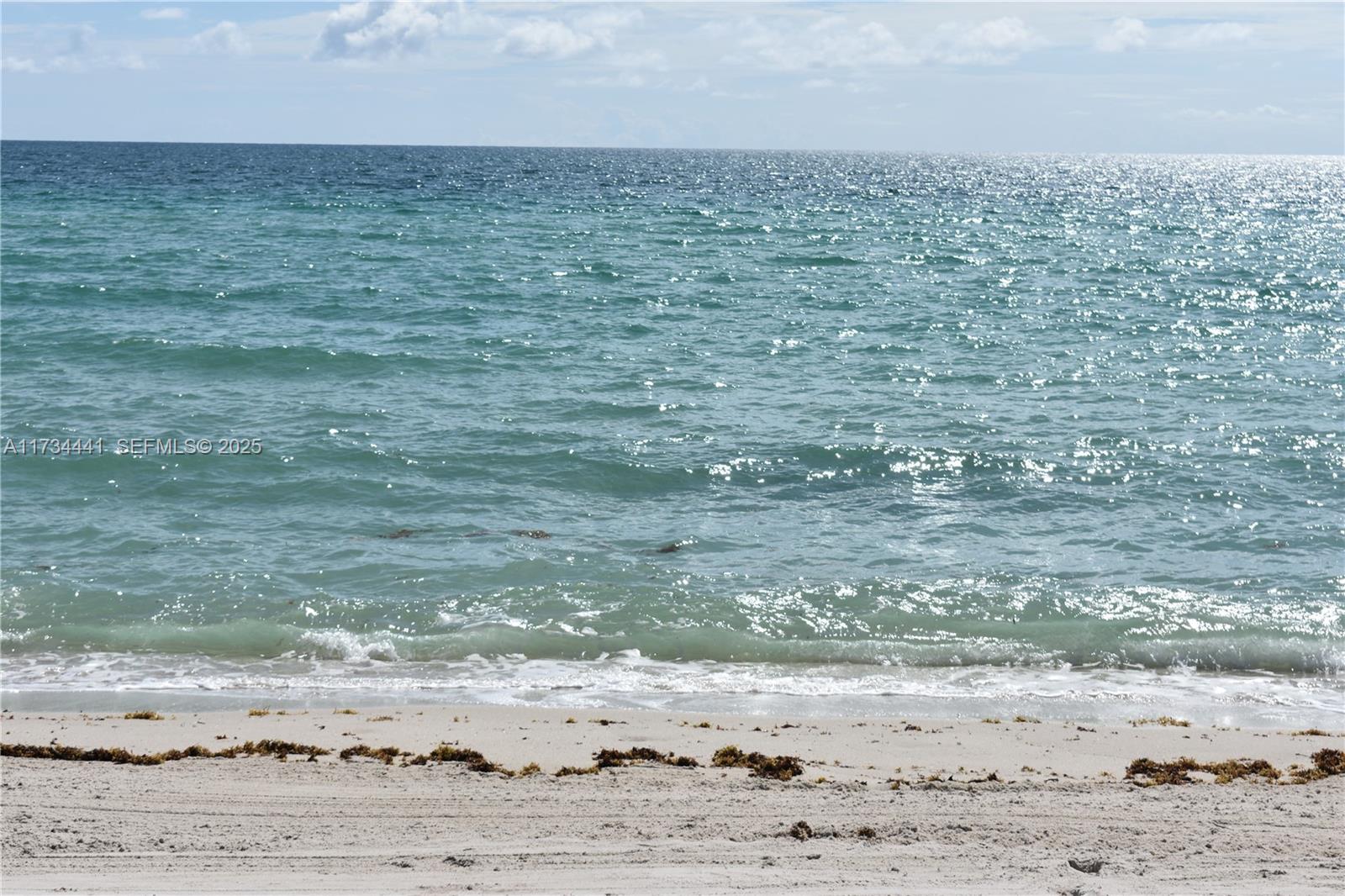 AKOYA CONDO - Residential