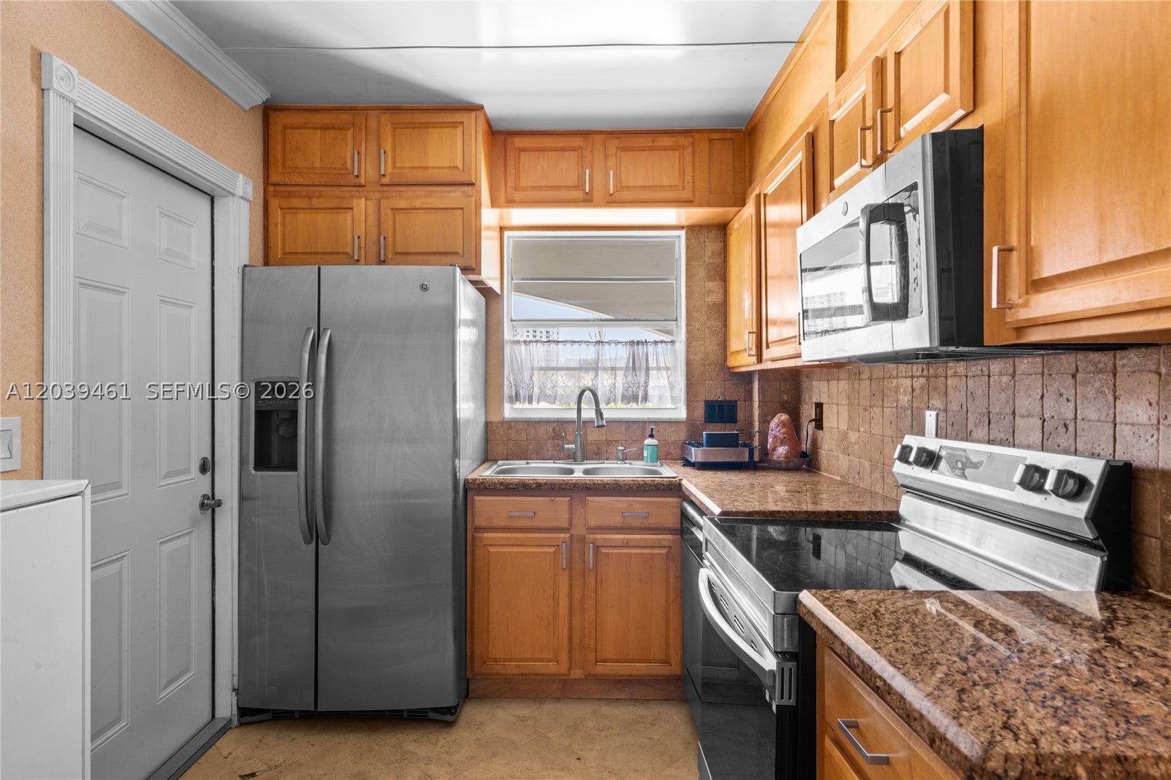 541 Blue Heron Dr 308