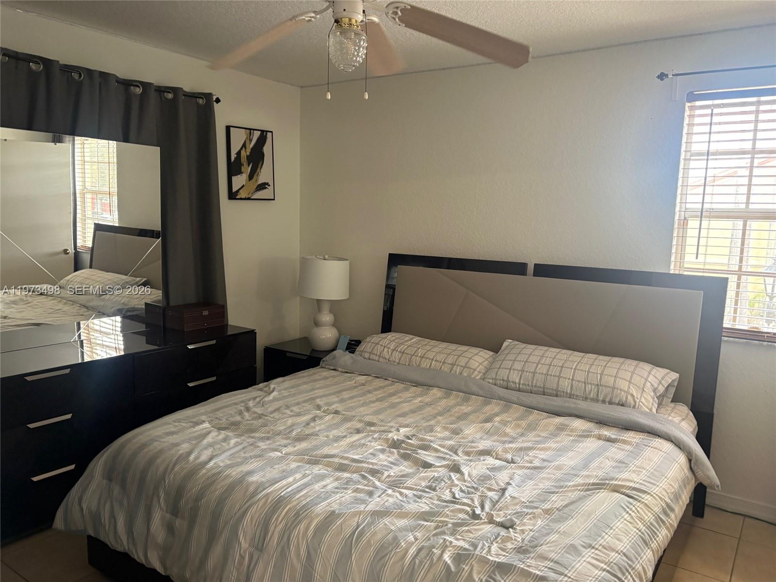 LA HACIENDA COUNTRY CLUB - Residential