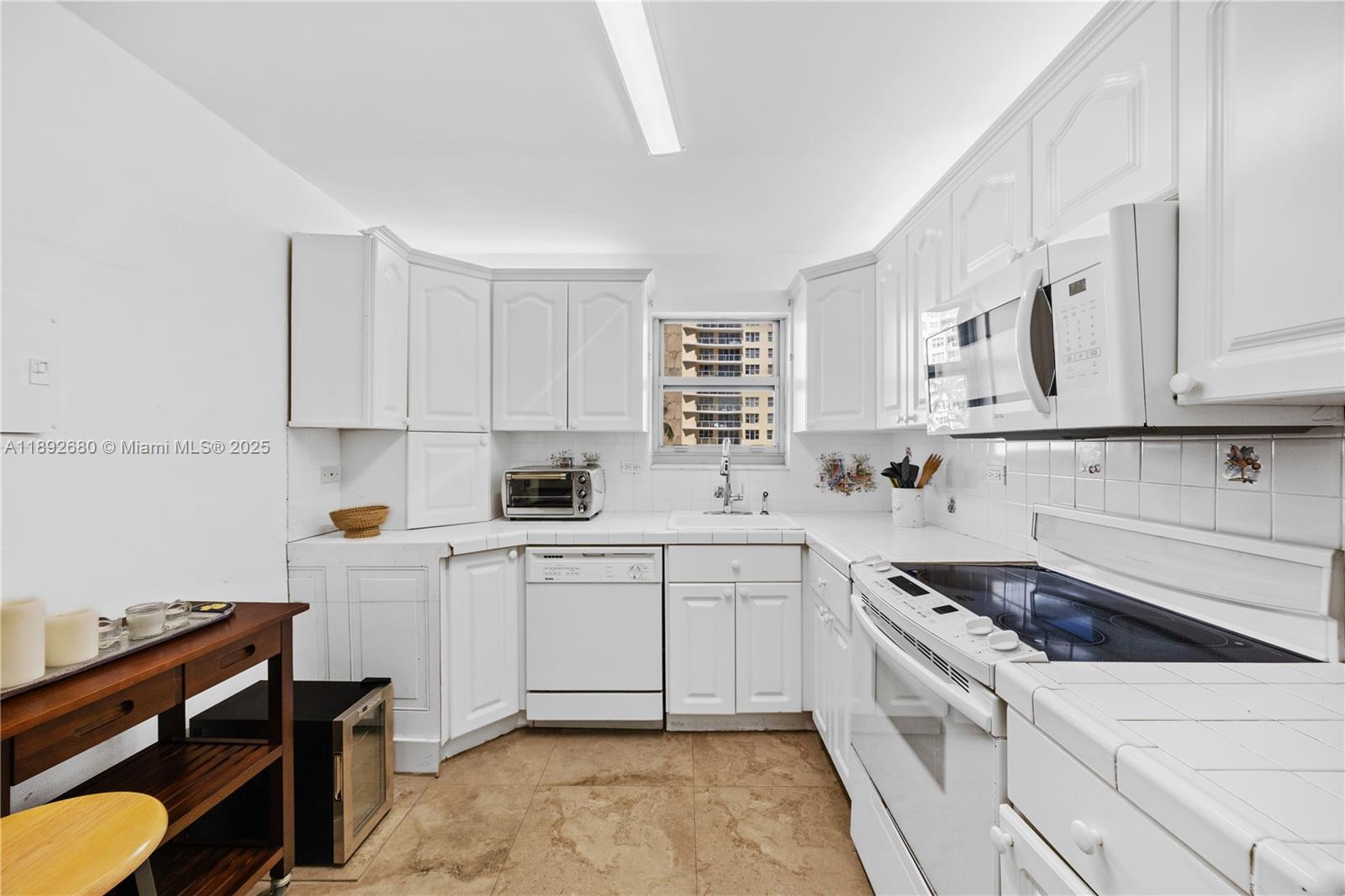 OCEANSIDE PLAZA CONDO - Residential