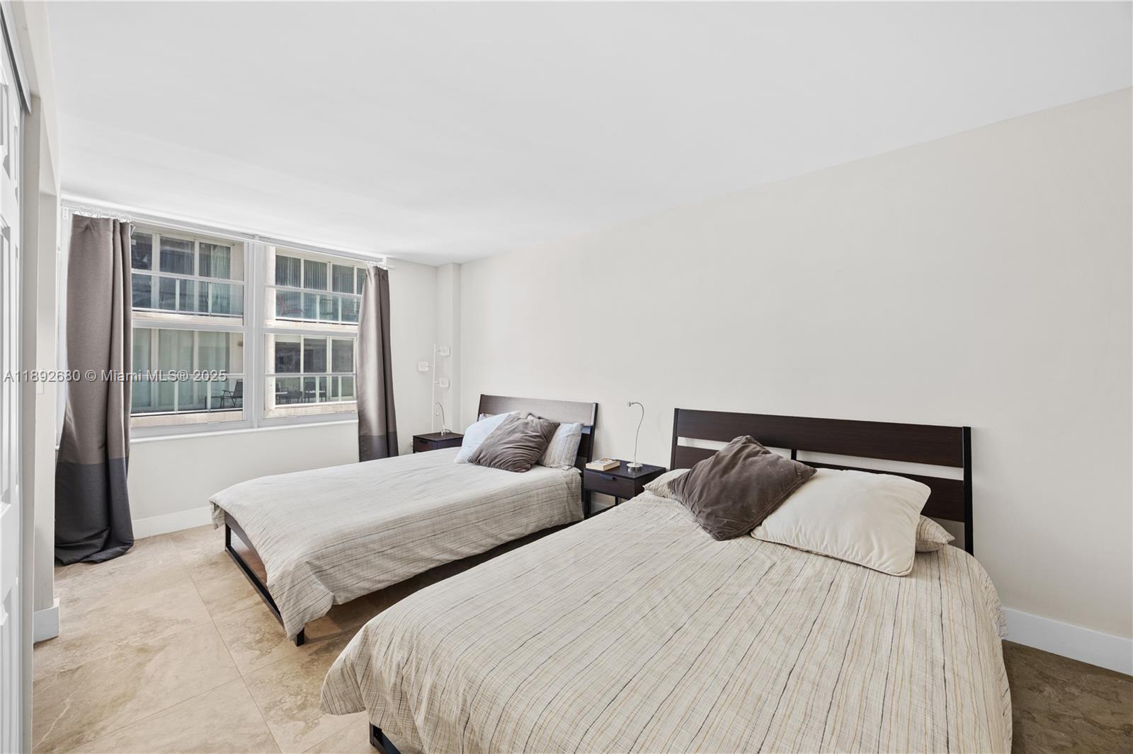 OCEANSIDE PLAZA CONDO - Residential