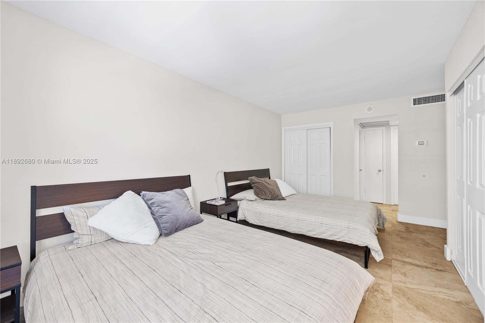OCEANSIDE PLAZA CONDO - Residential