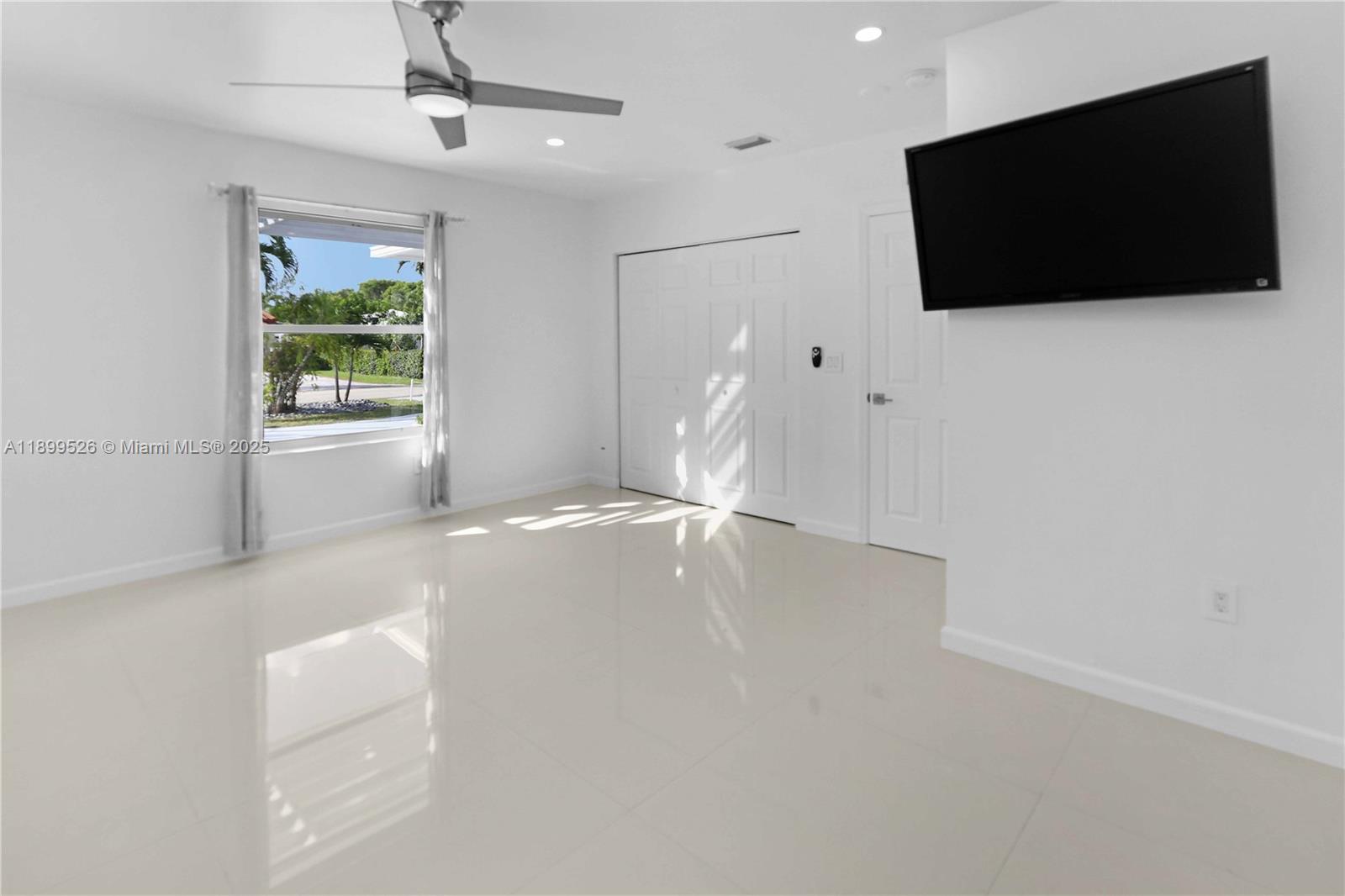 SUNSET TRAILS NO 3 - Residential