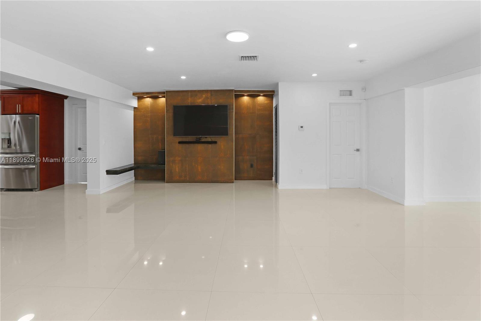 SUNSET TRAILS NO 3 - Residential