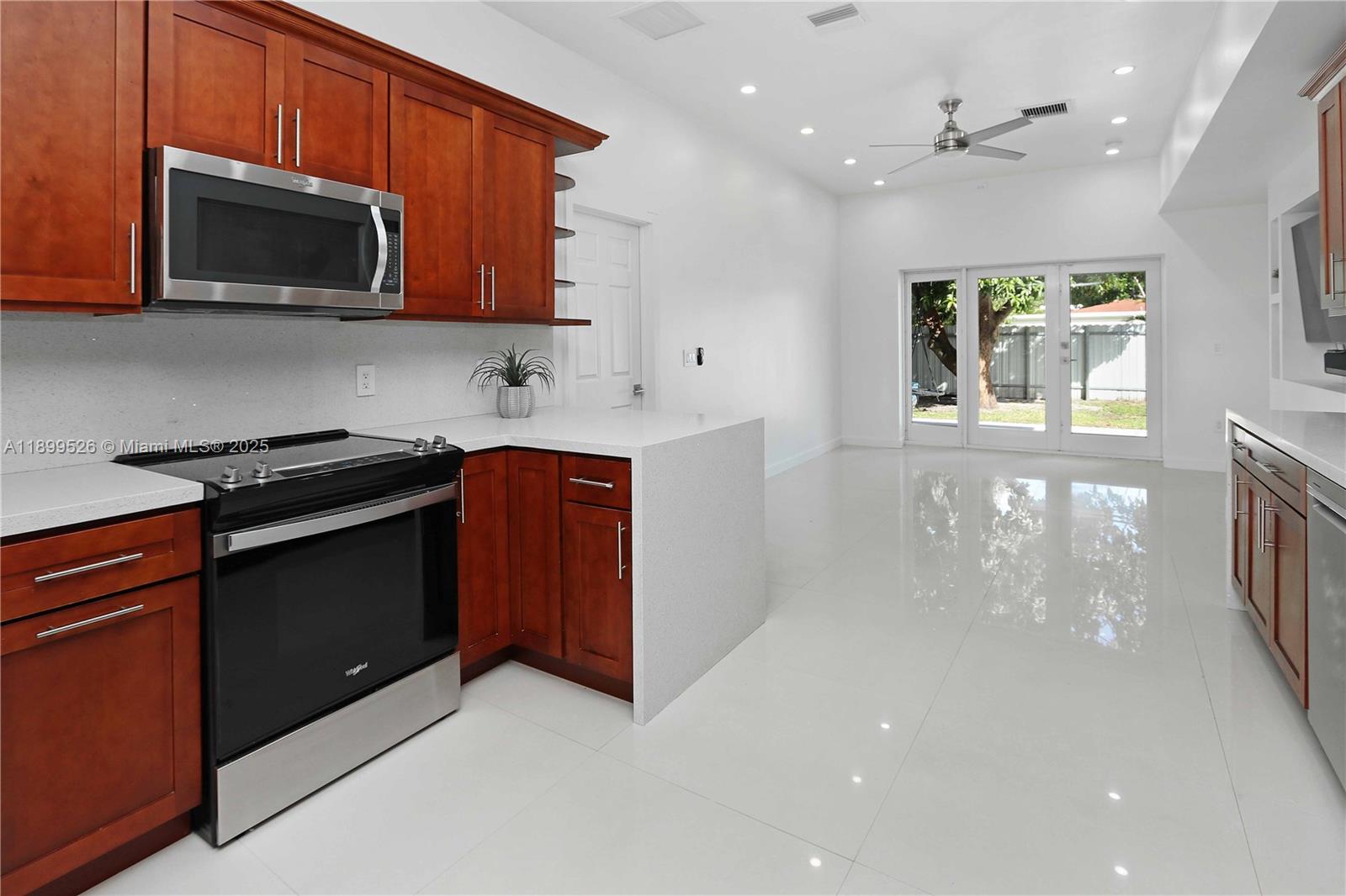 SUNSET TRAILS NO 3 - Residential