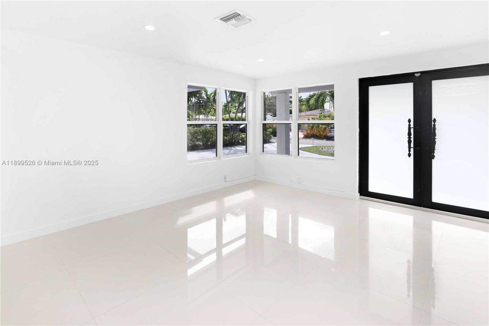 SUNSET TRAILS NO 3 - Residential