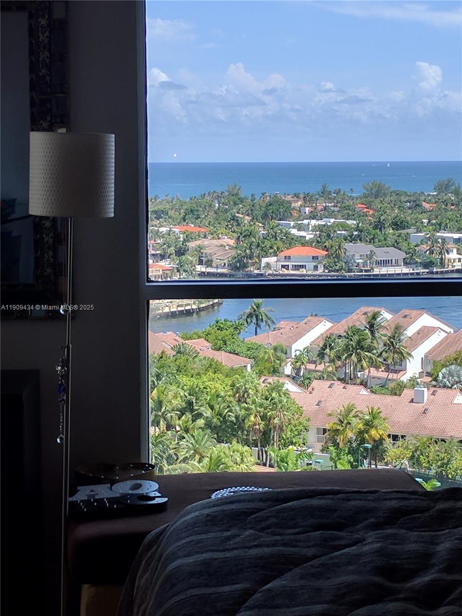 SOUTH TOWER AT THE POINT - Residential