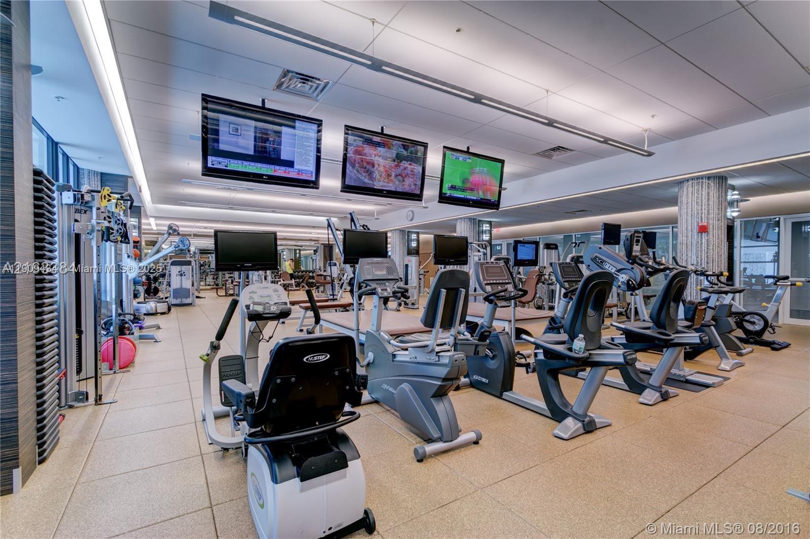 SOUTH TOWER AT THE POINT - Residential