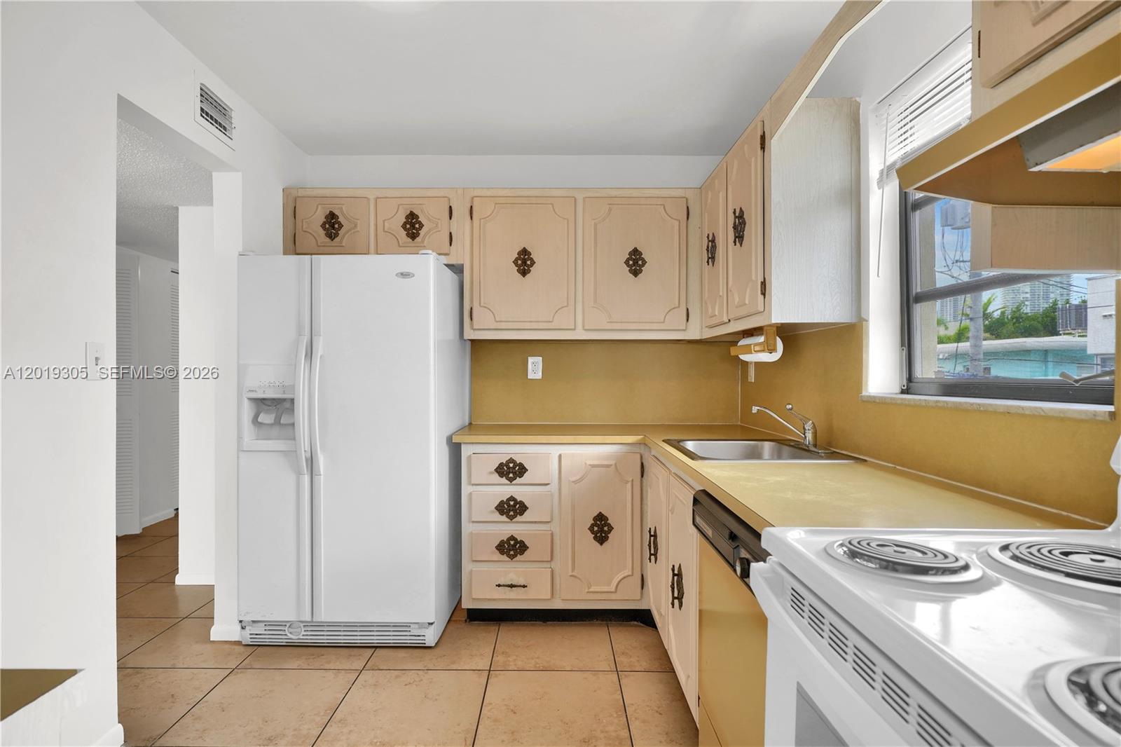 EASTVIEW VILLAS CONDO SOU - Residential