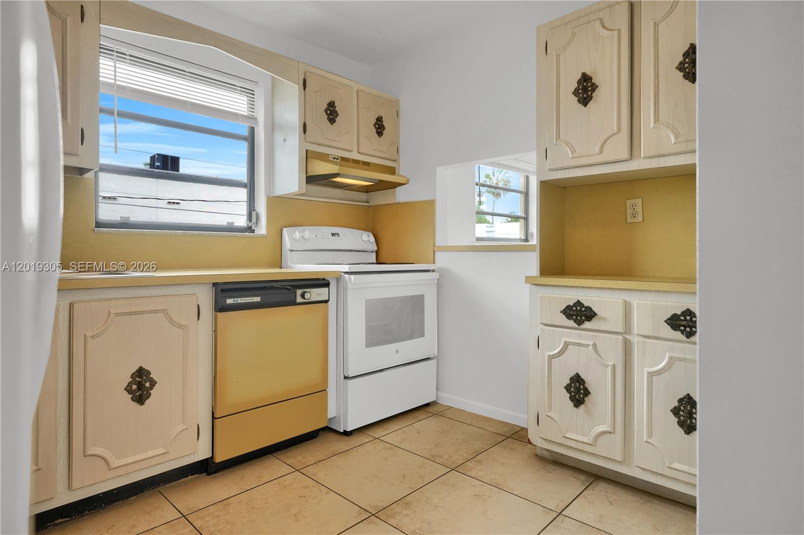 EASTVIEW VILLAS CONDO SOU - Residential