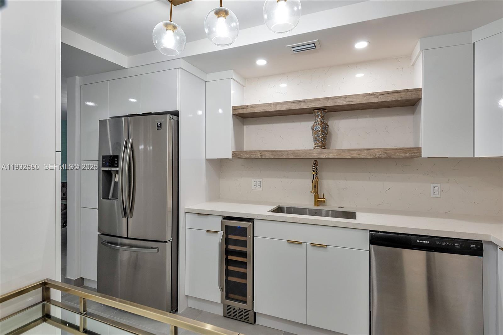 SIAN OCEAN RESIDENCES CON - Residential