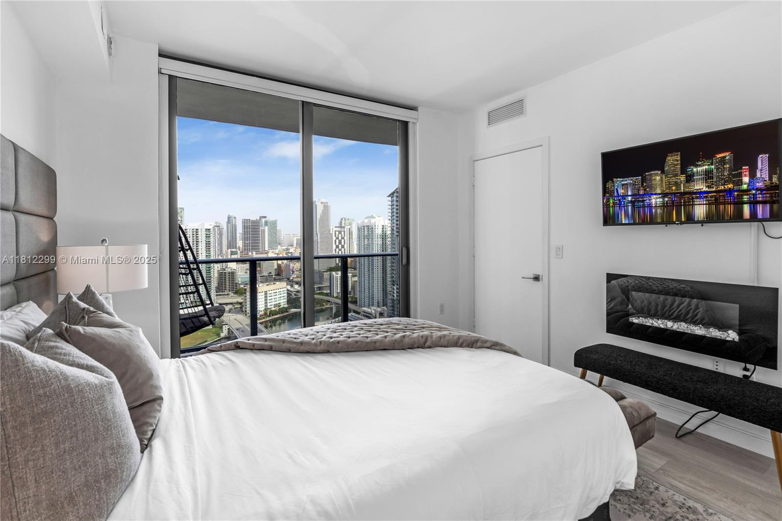 BRICKELL HEIGHTS WEST CON - Residential Lease