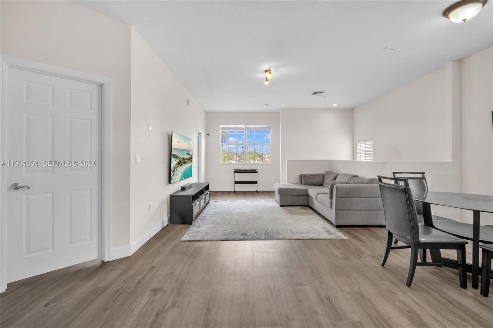 HAMPTON HILLS CONDO - Residential