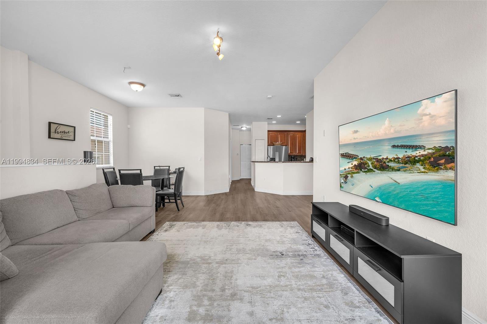 HAMPTON HILLS CONDO - Residential